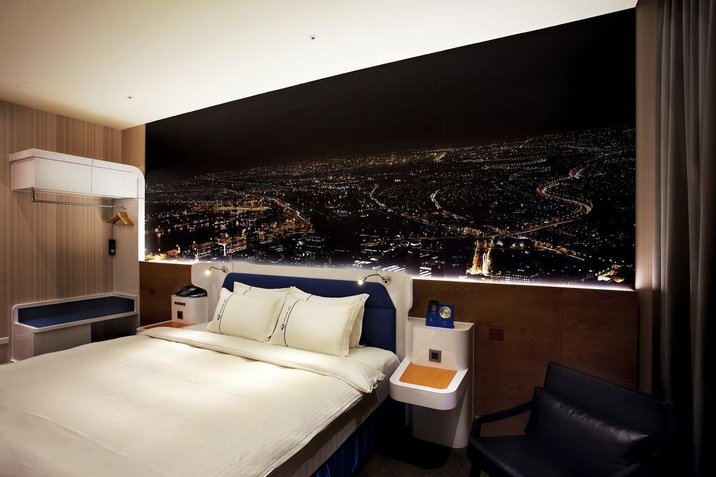 Airline Inn Green Park Way Taichung Buitenkant foto