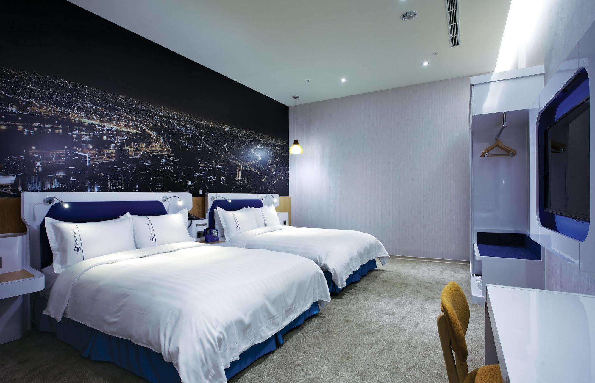 Airline Inn Green Park Way Taichung Buitenkant foto